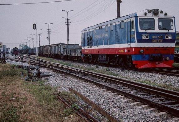 越南终于找到了接盘侠，跟德国的西门子合作开始修高铁了。其实很多人感到好奇，为什么