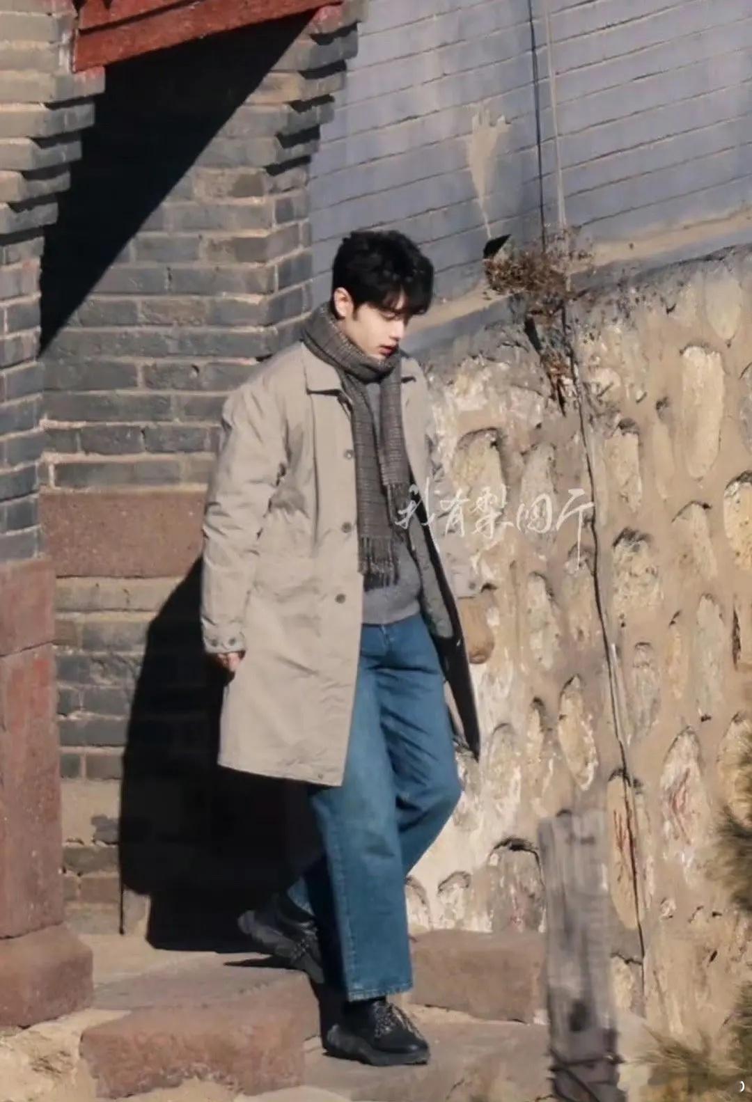 肖战小城良方路透，这个卷毛真的好适合他满30减20了