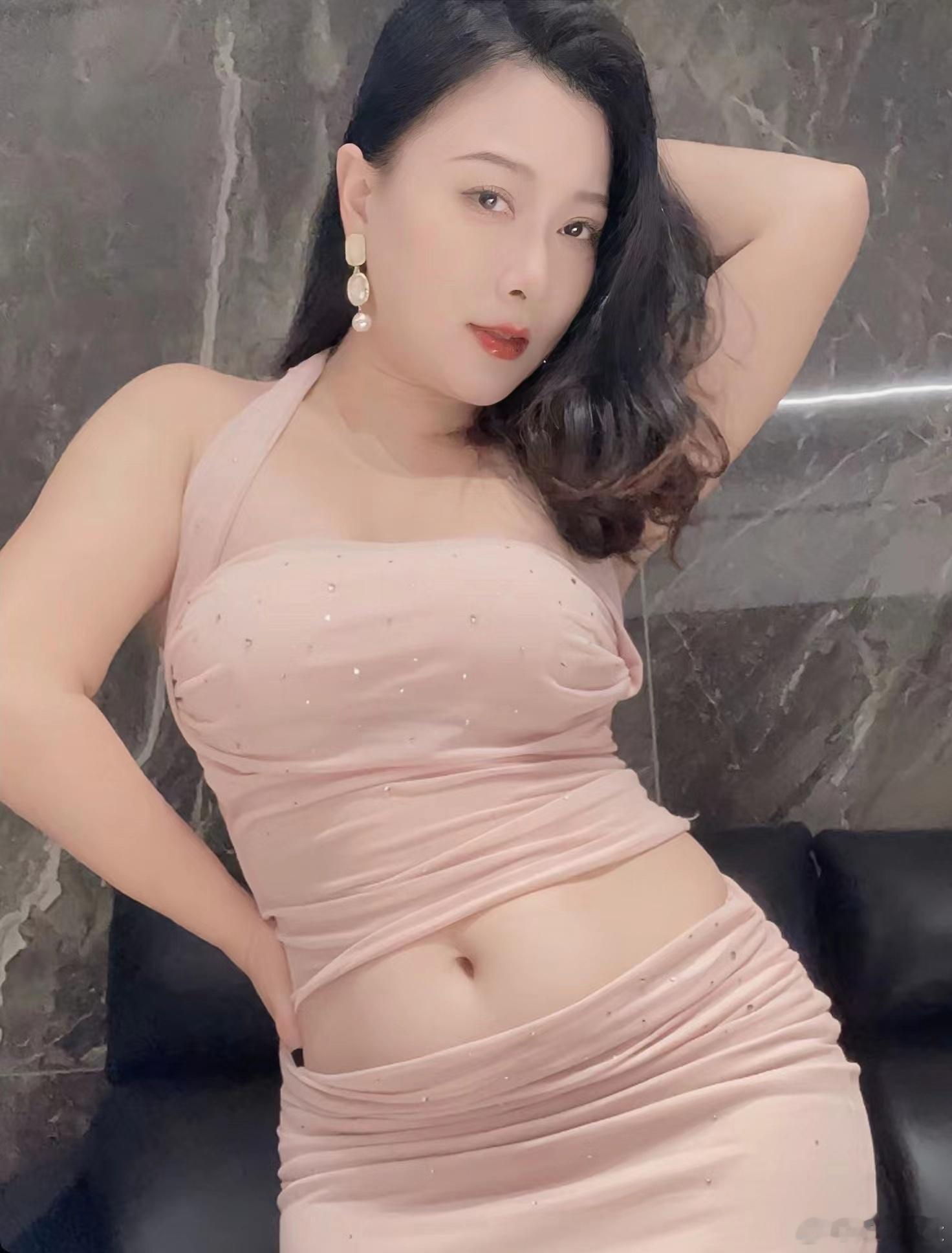 丰腴小阿姨​​​