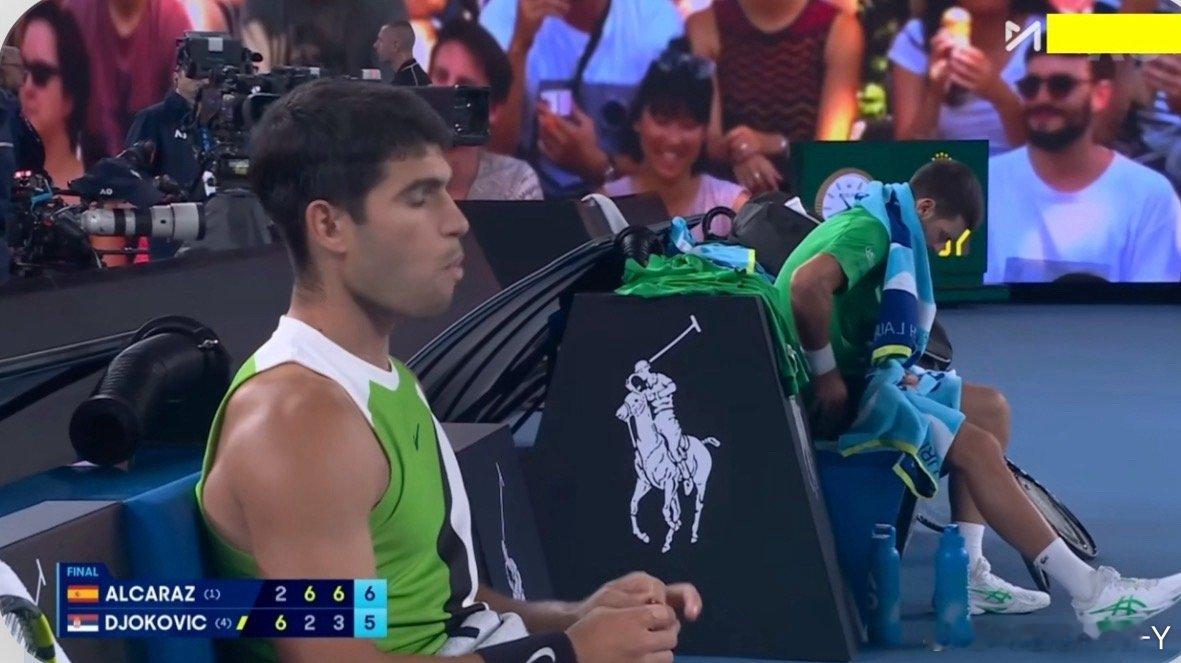 阿尔卡拉斯到6了老父亲来个抢七看一下