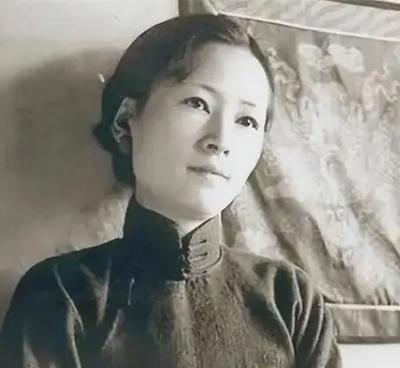 1953年一次会议上，林徽因指着时任北京副市长吴晗的鼻子骂道：“我林氏满门忠烈，