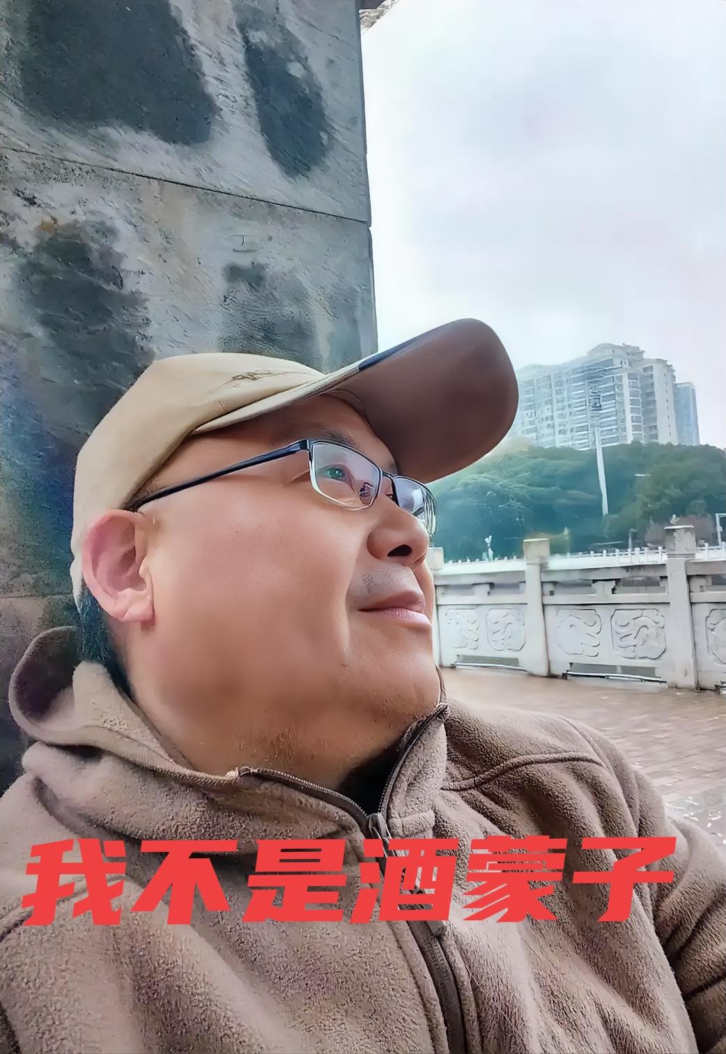 昨天，一个朋友在直播间说，老王，我知道你为什么这10多年，你一直减肥减不下来