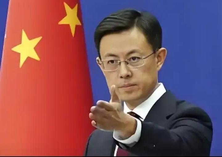 中国亮剑了！菲律宾吓傻了，不再叫嚣，害怕冲突！当地时间10月15日，菲律宾