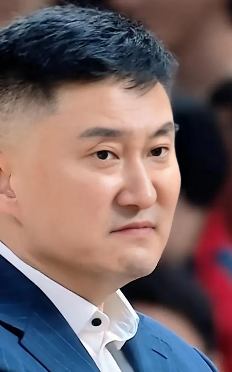 可惜没有如果，要是广东男篮打北京男篮，绝不会是现在这几种境况1、曾凡博绝不会倒