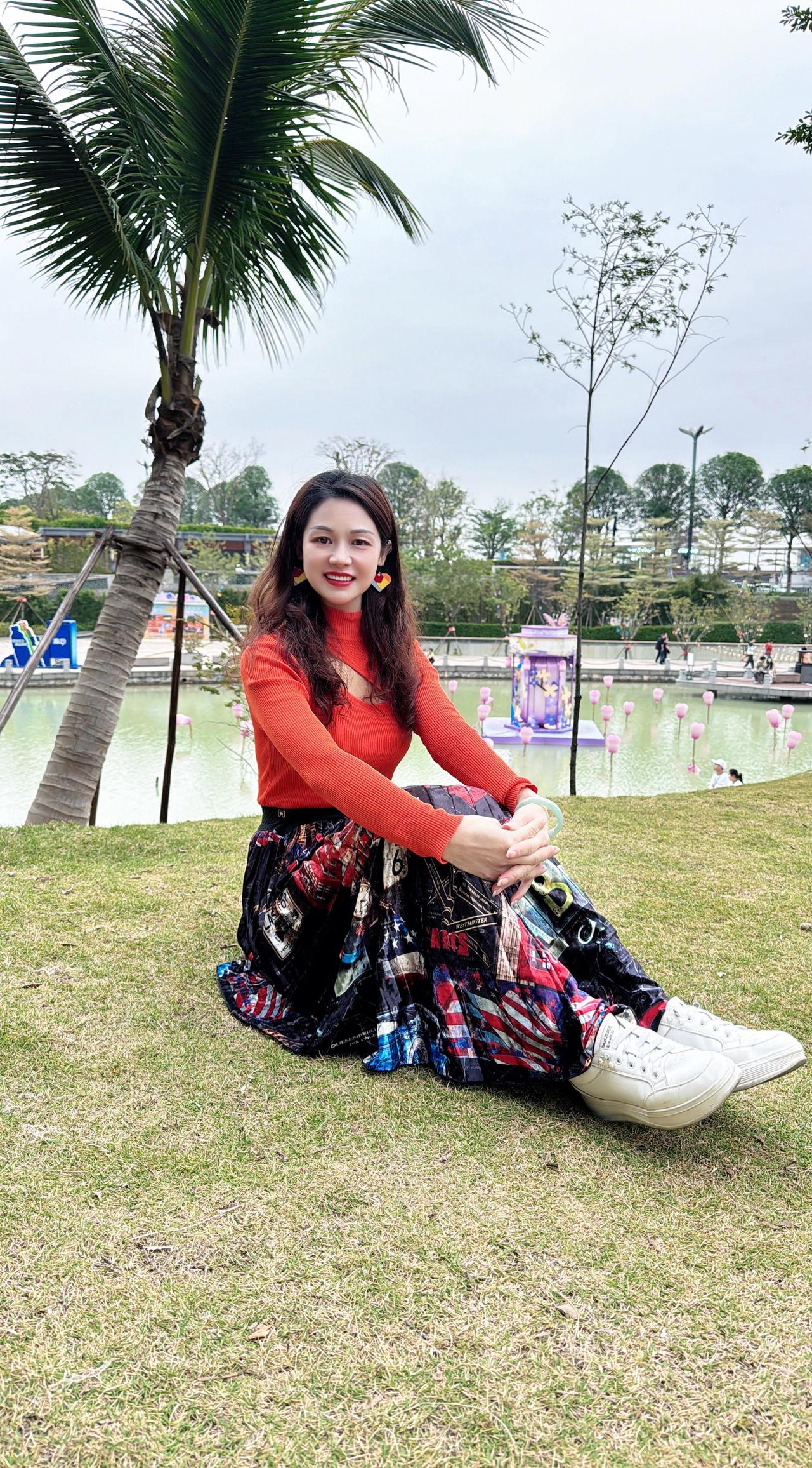 无可奈何花落去，似曾相识燕归来。户外穿搭定格美好瞬间