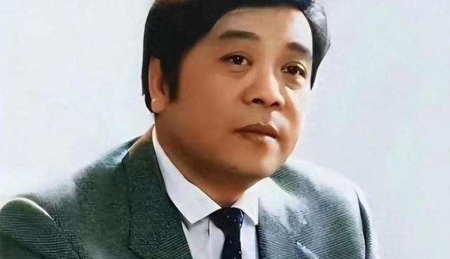 “赵忠祥瞒着妻子与我发生关系多年，并有特殊癖好，令我身心受到严重伤害！”2004