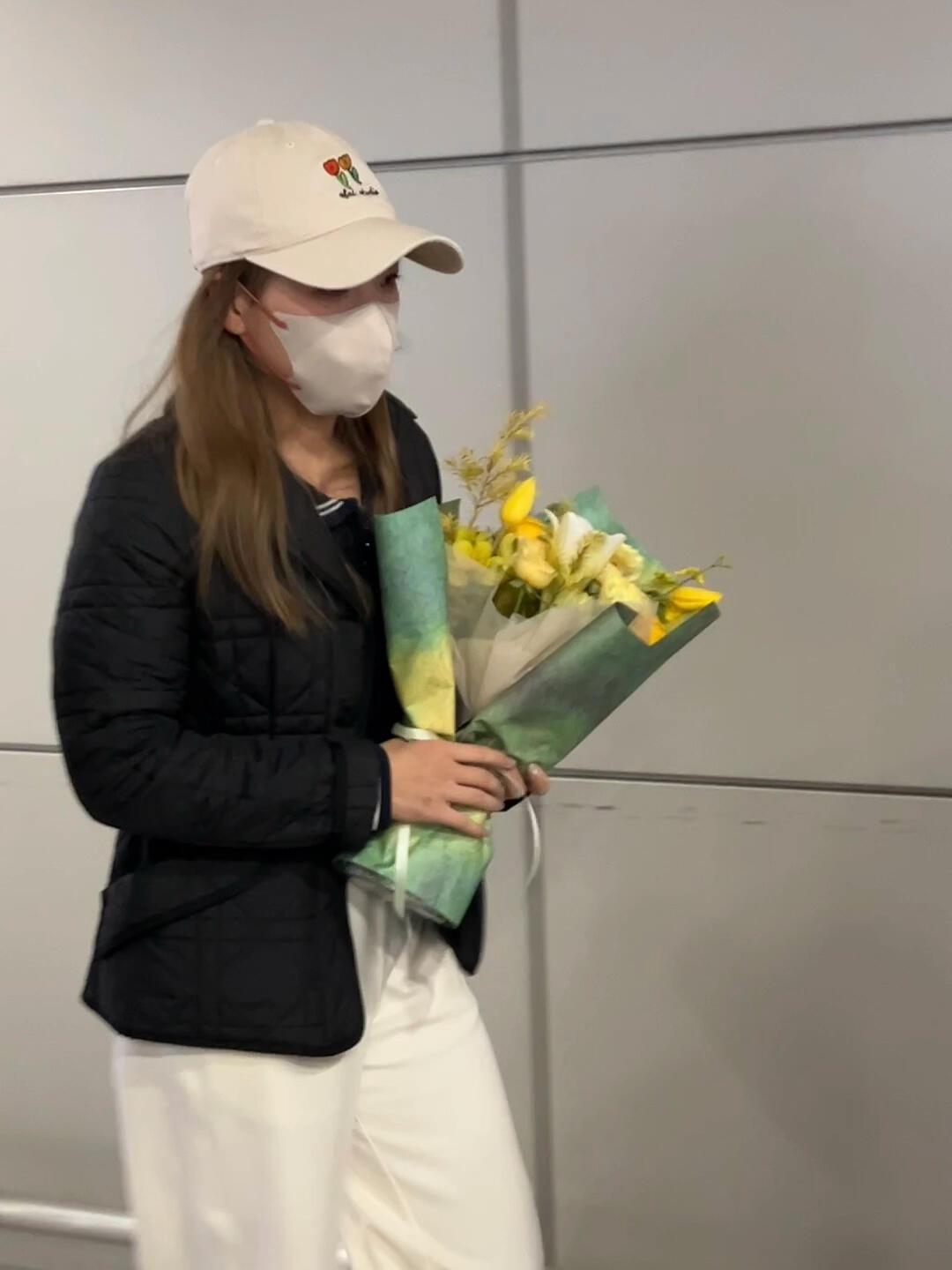 枣枣姐又去成都看比赛了，这是国际乒联工作的一部分，枣枣姐又出现了！欢迎来到成都