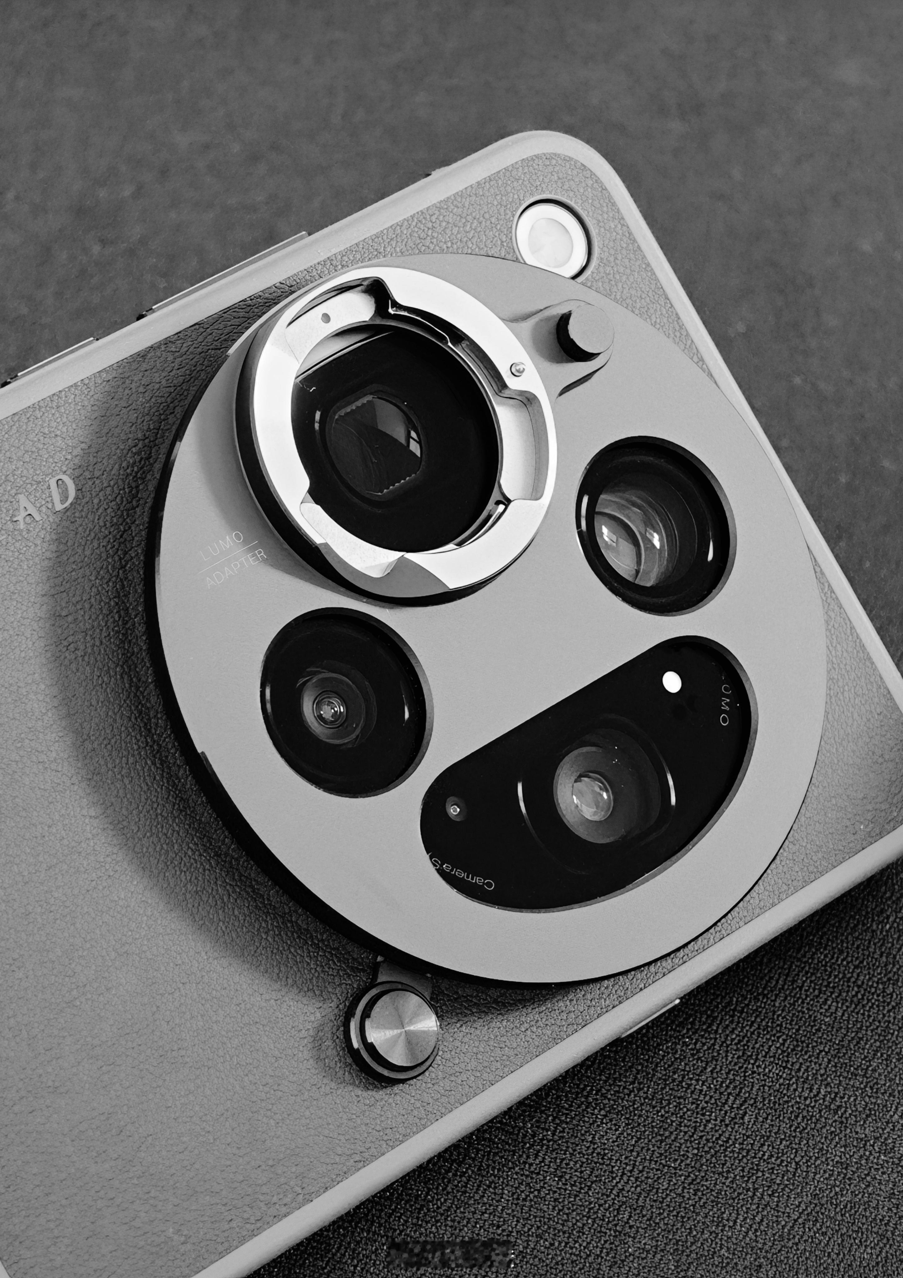 开箱FindX9Ultra和家的AR膜。老钱出这个配件真快呀，我昨天提的手机