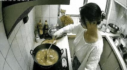 猫咪这动作真实吗？