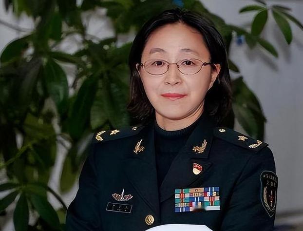 “与其被动防御，不如让导弹消失！”祝学军一席话，竟让东风-17成为西方噩梦。