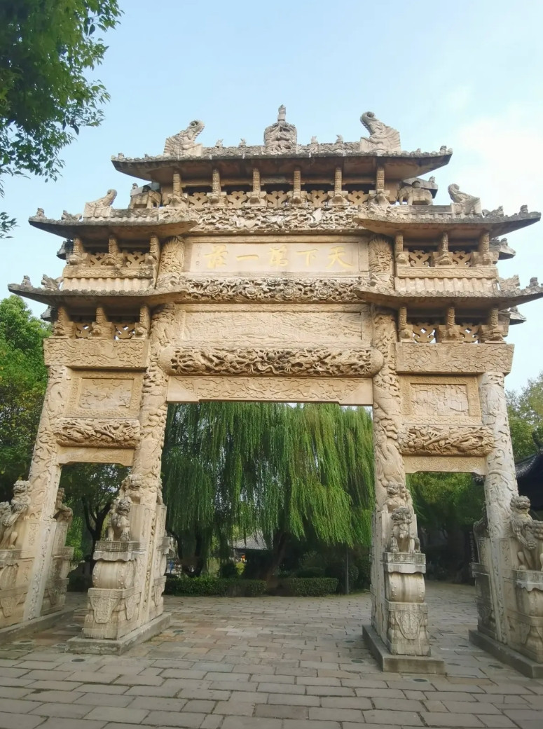 中华文明中有种特质，那就是见不得“民富”。几千年来，无论国富还是国贫，总是来