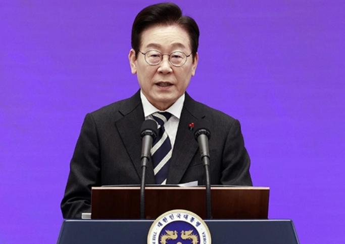 李在明称韩国不会在中日对立中选边站！ 就在中日关系紧张的敏感节点，韩国总统李