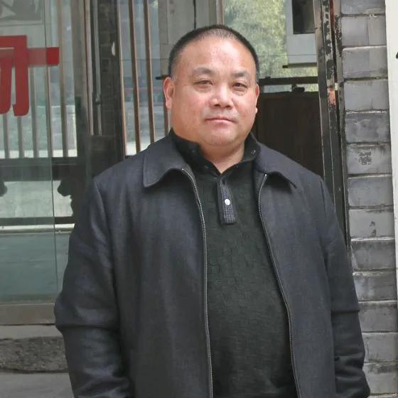 一人得道，鸡犬升天！寺院都快变成家族企业了......与释永信容貌最像的四弟刘应