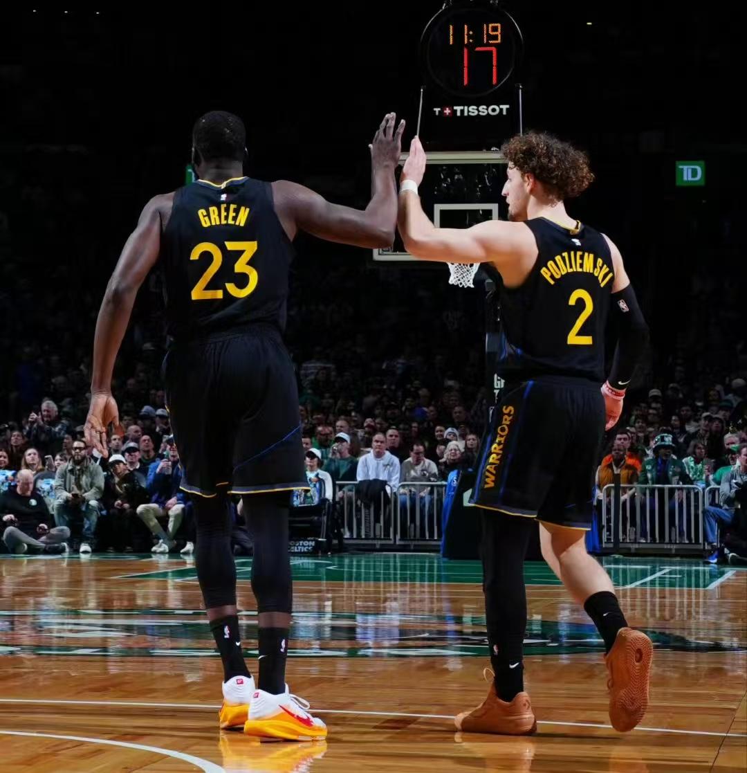 狂送25次失误！勇士101-115不敌活塞，这三人难辞其咎没有坎宁安没有问题，