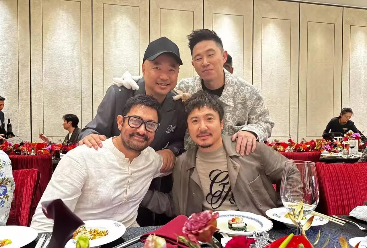 沈腾和徐峥我认识，其余旁边二位男士是谁？