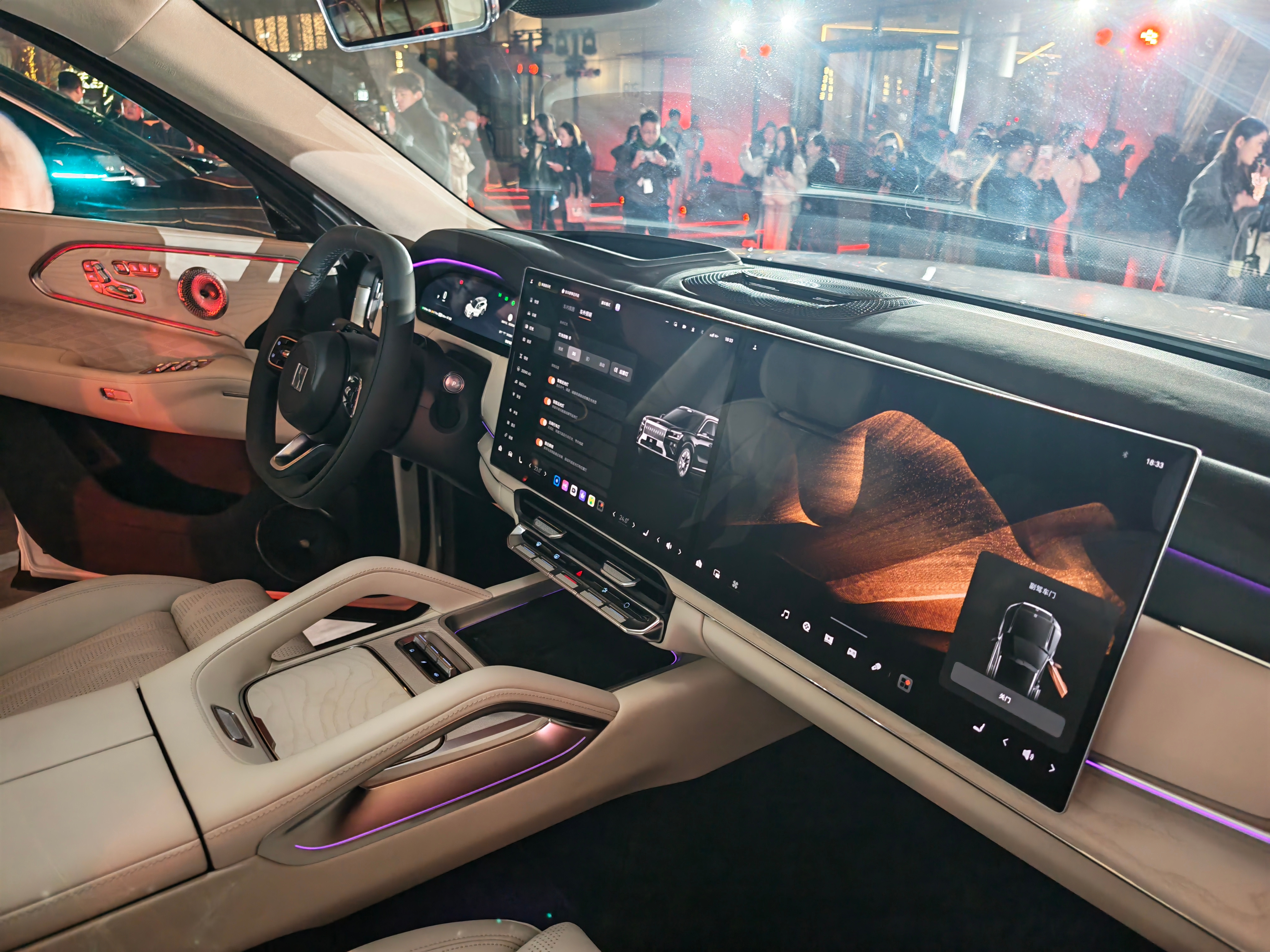 极氪8X预售38分钟直接破万，40多万的车哦，太热啦！极氪8X预售37.68万起