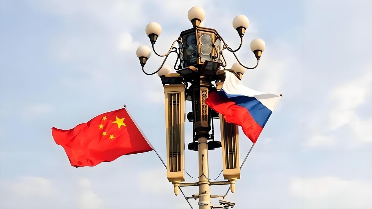 中俄的基本国情是不同的，俄罗斯不缺粮食，不缺能源，关起门来是可以过日子的，而且它