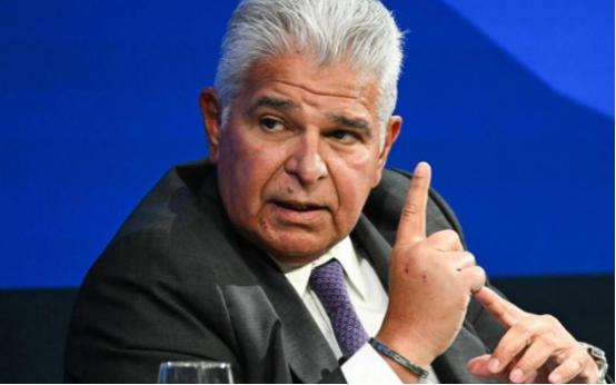 巴拿马总统很嚣张，这是要跟我们中国撕破脸了？2月4日，巴拿马总统穆利诺在社交平台