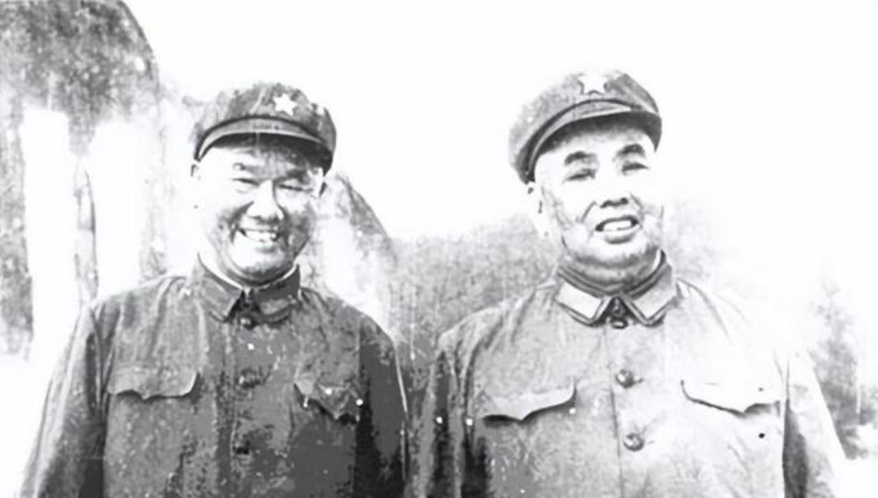 1967年，南京军区司令许世友上将去大别山部队医院养病。不久后，按照上级命令，军