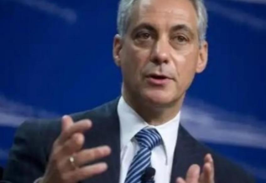 简直让人匪夷所思！美国驻日大使伊曼纽尔，竟然在彭博电视台的全球直播采访里，当着全