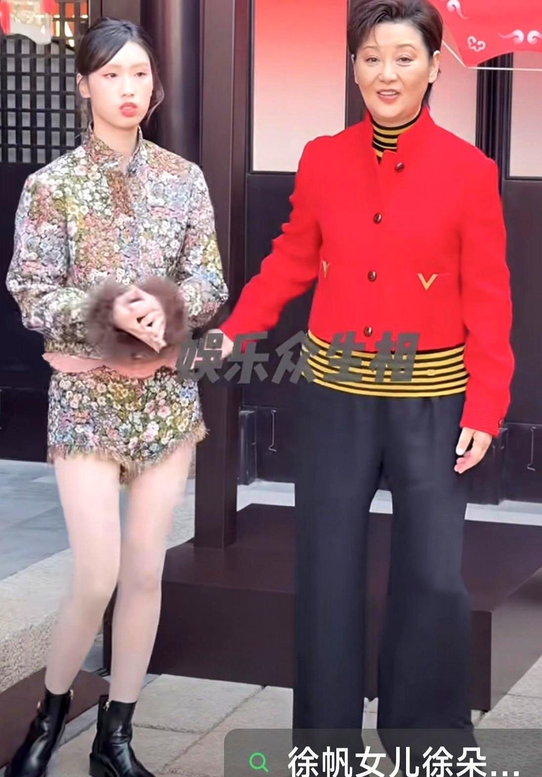 养孩子，最忌讳的就是对她太好。这话听着反常识吧？但你看看徐帆和养女朵朵。最