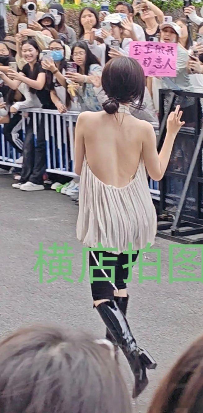 我的老天妈妈😍