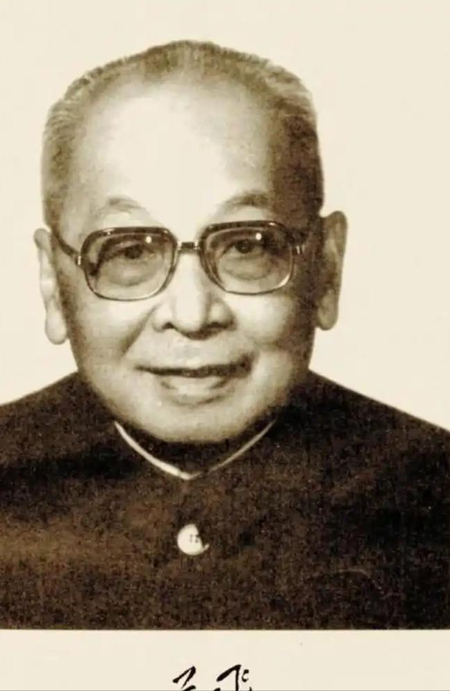 1985年，开国上将叶飞在病榻上听闻小女儿叶之枫因泄露国家机密被捕的消息