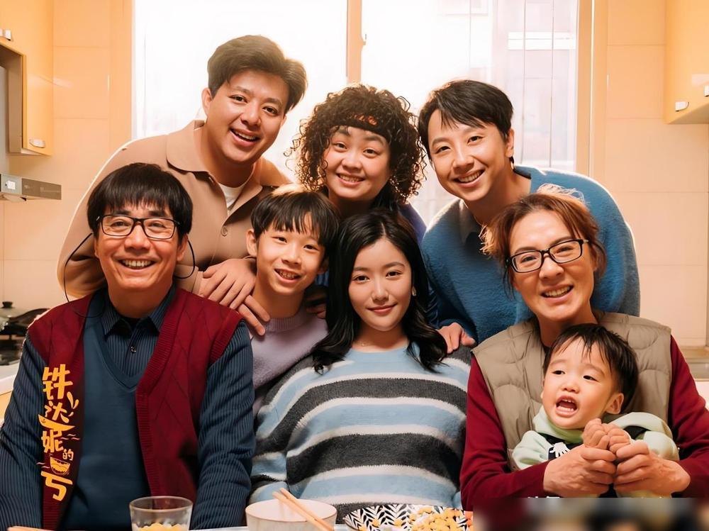 《铁达妮的号》大概是中秋档最惨的片子。一边是破亿成本、二十多位喜剧演员，一边