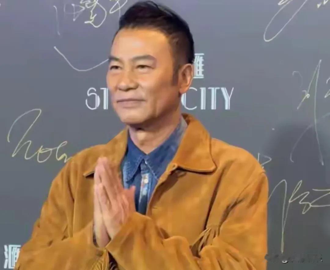 71岁任达华，激动发文！5月10日晚上9点多，71岁的香港影帝任达华在社交平