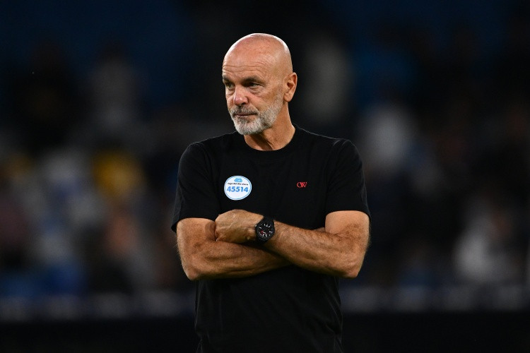 都体: 皮奥利和佛罗伦萨球员惩罚性集训, 老板今天决定是否解雇他