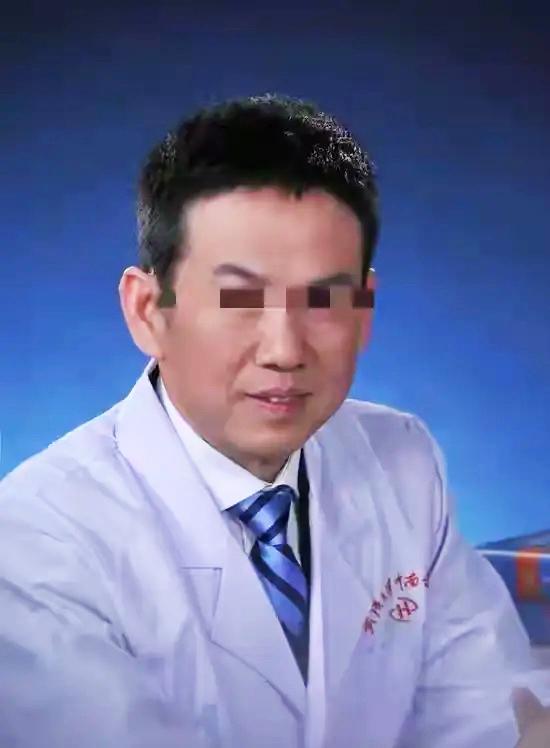 权色交易，到底是谁的毛病！？看到武汉那个被双开的医院院长履历，真有点可惜。刷到