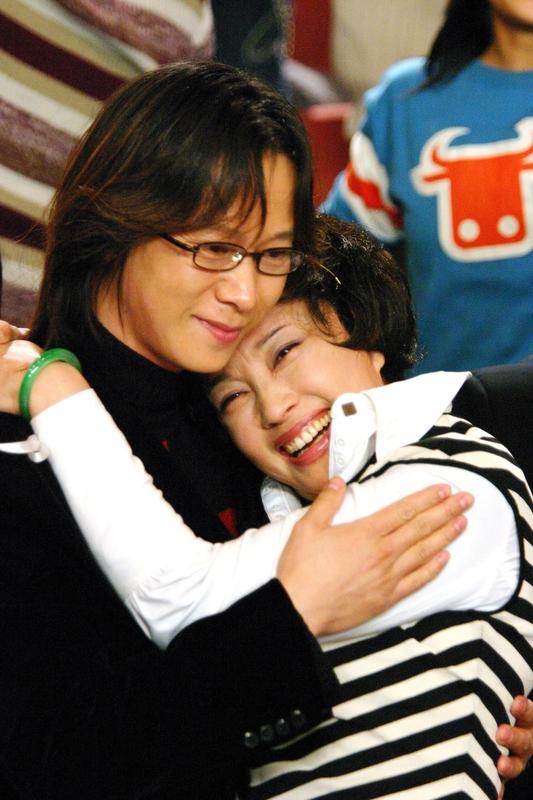 刘晓庆75岁仍在打拼，你作何感想？刘晓庆75岁还在奋力拼搏，着实令人惊叹！她参加