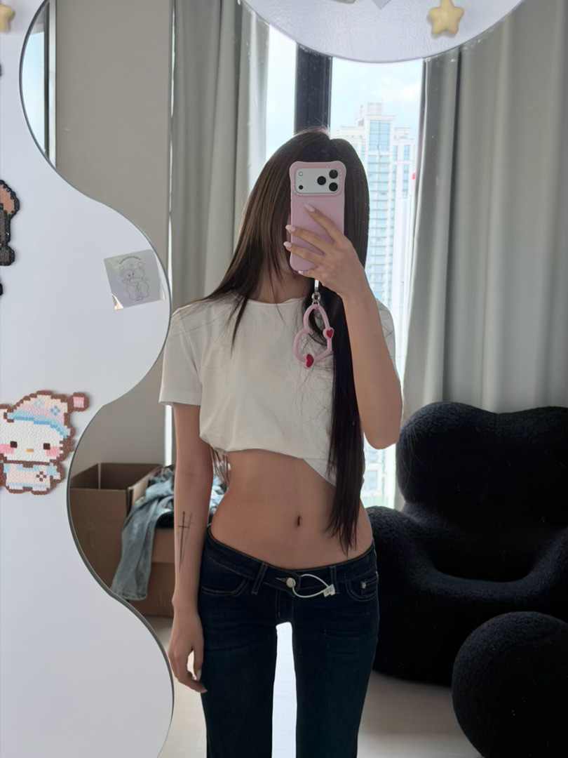 超级低腰裤…头一次感觉自己胯短