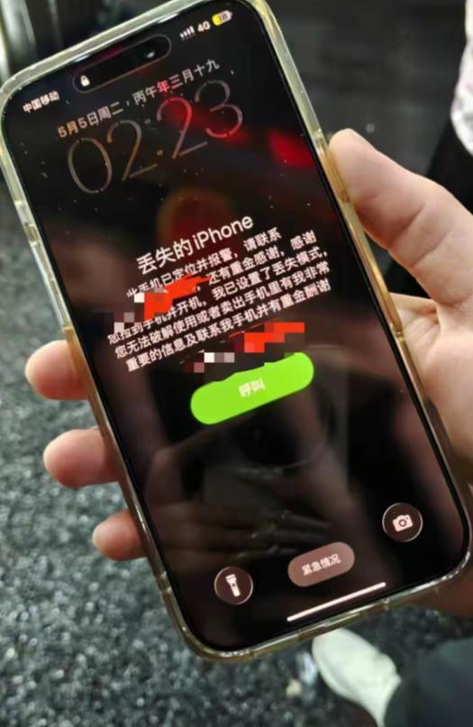 这就是贪婪的后果！5月7日大河报报道，广东珠海，女子在海底捞吃火锅，不小心忘了刚