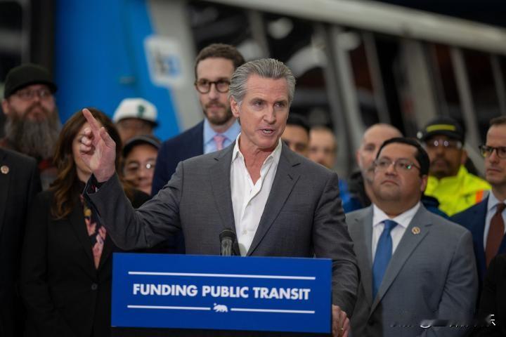 美最高法院推翻特朗普根据IEEPA征收的关税后，州长纽森幸灾乐祸。“关税只不过