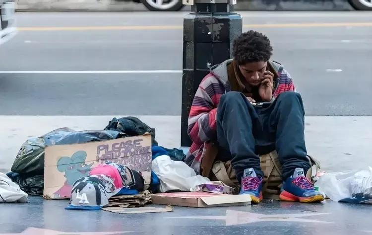 牢A的“斩杀线”言论让许多人认识到了美国国家运转的真实逻辑，让“美国梦”去伪去魅