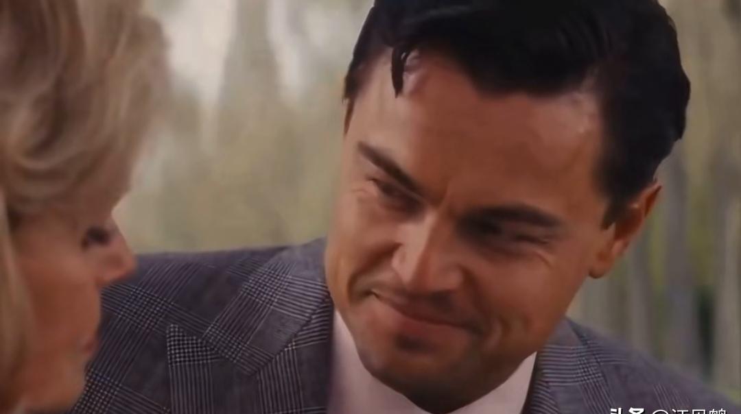 小李子和66岁老妇那场吻戏，竟拍了足足27条！斯科塞斯到底在图什么？这根本不