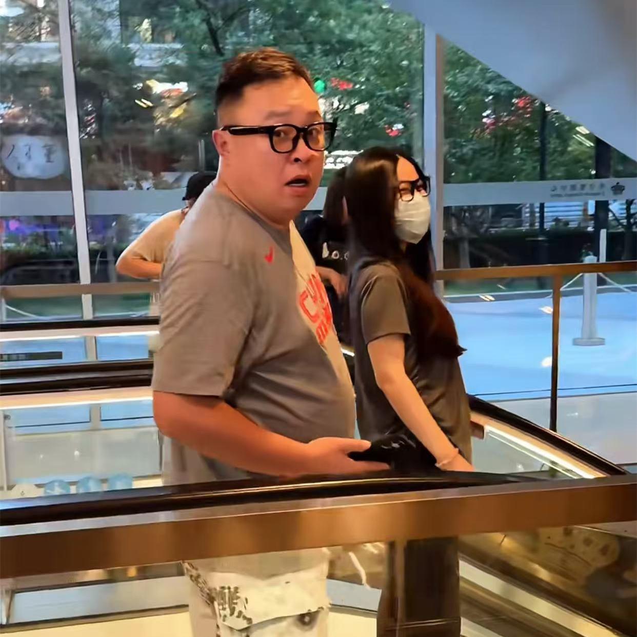 德云社相声演员阎鹤祥，在7月21日做客惊讶开放麦时，透露一些与人生相关的消息。现