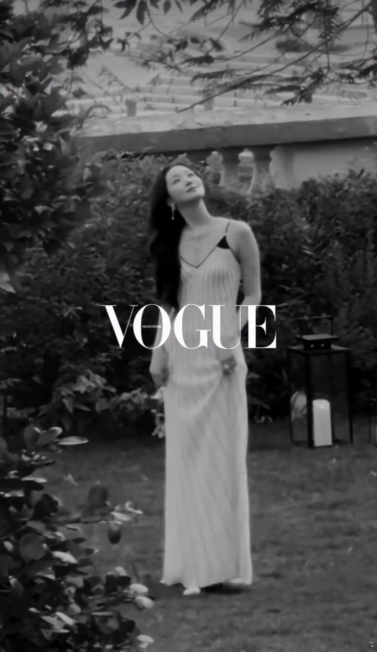 金高银在Chanel活动上独一无二的故事感🖤