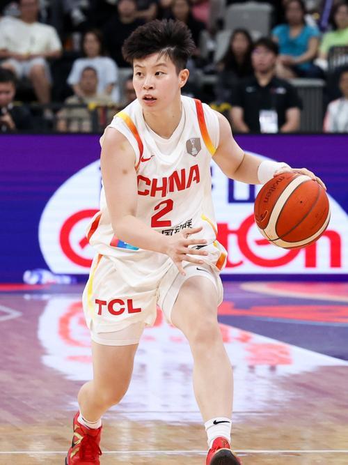 李缘存在3大“弱点”：不知道宫知道看中哪一点？运球不过关我几乎没看到她一过