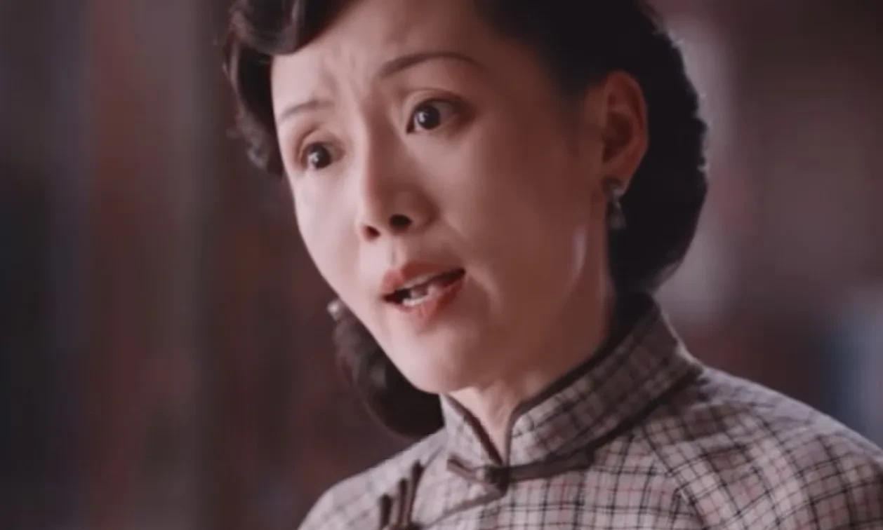 《灼灼韶华》周燕赖在上海不走了，这下她可要给褚韶华捅大娄子了！她不听丈夫褚韶