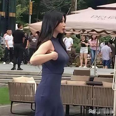 柳岩也是年纪上来了，疲惫了不少​​​