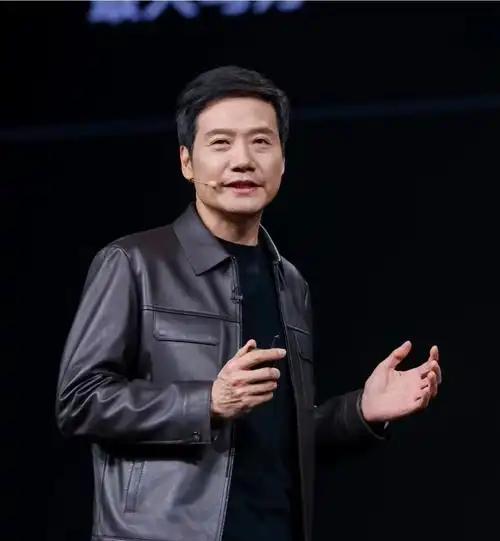 雷军有着一颗怎样坚强的内心？十几年来，互联网自媒体有着至少几万一代又一代的人似