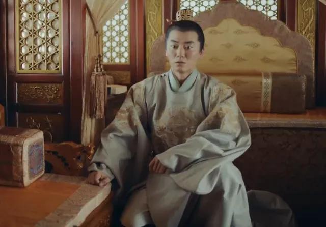 今日话题：朱允熥和朱允炆谁更适合当皇帝？？？网友甲：立朱允熥，不用杀那么多功