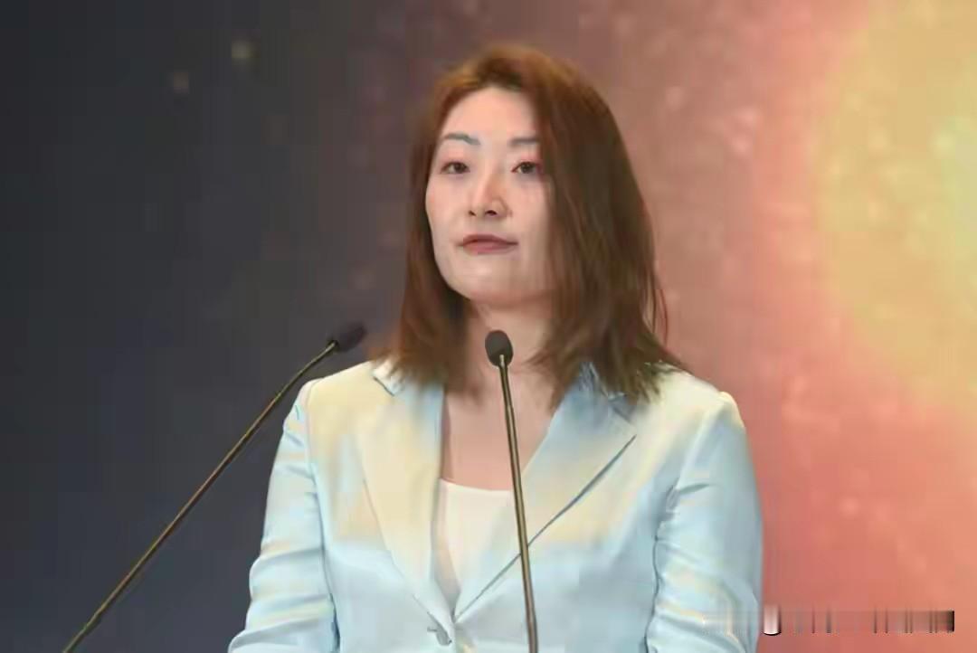 宗馥莉失算了，本来想靠上诉扭转局面，结果香港高等法院直接维持原判。9月26日