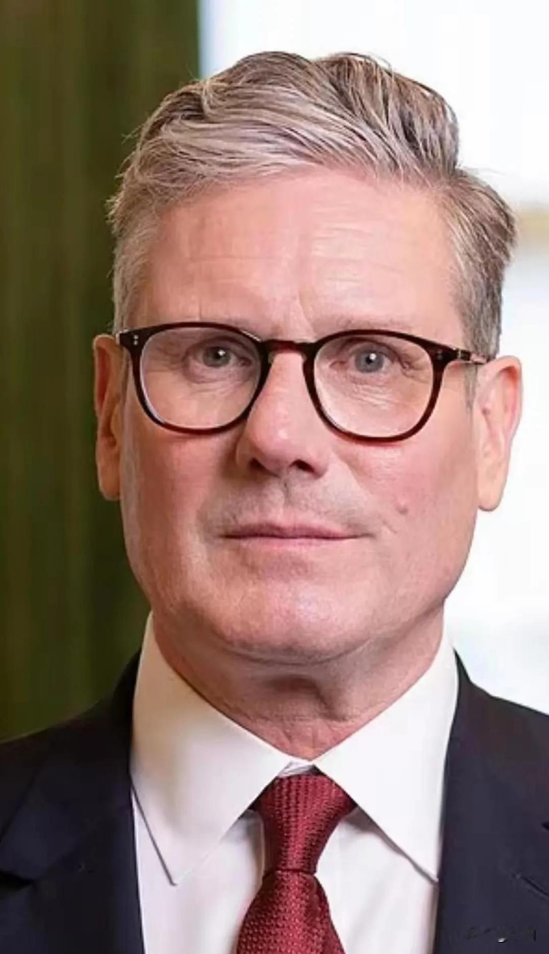 英国首相宣布了1月21日，英国首相斯塔默在议会接受质询时强硬表态，强调英国绝