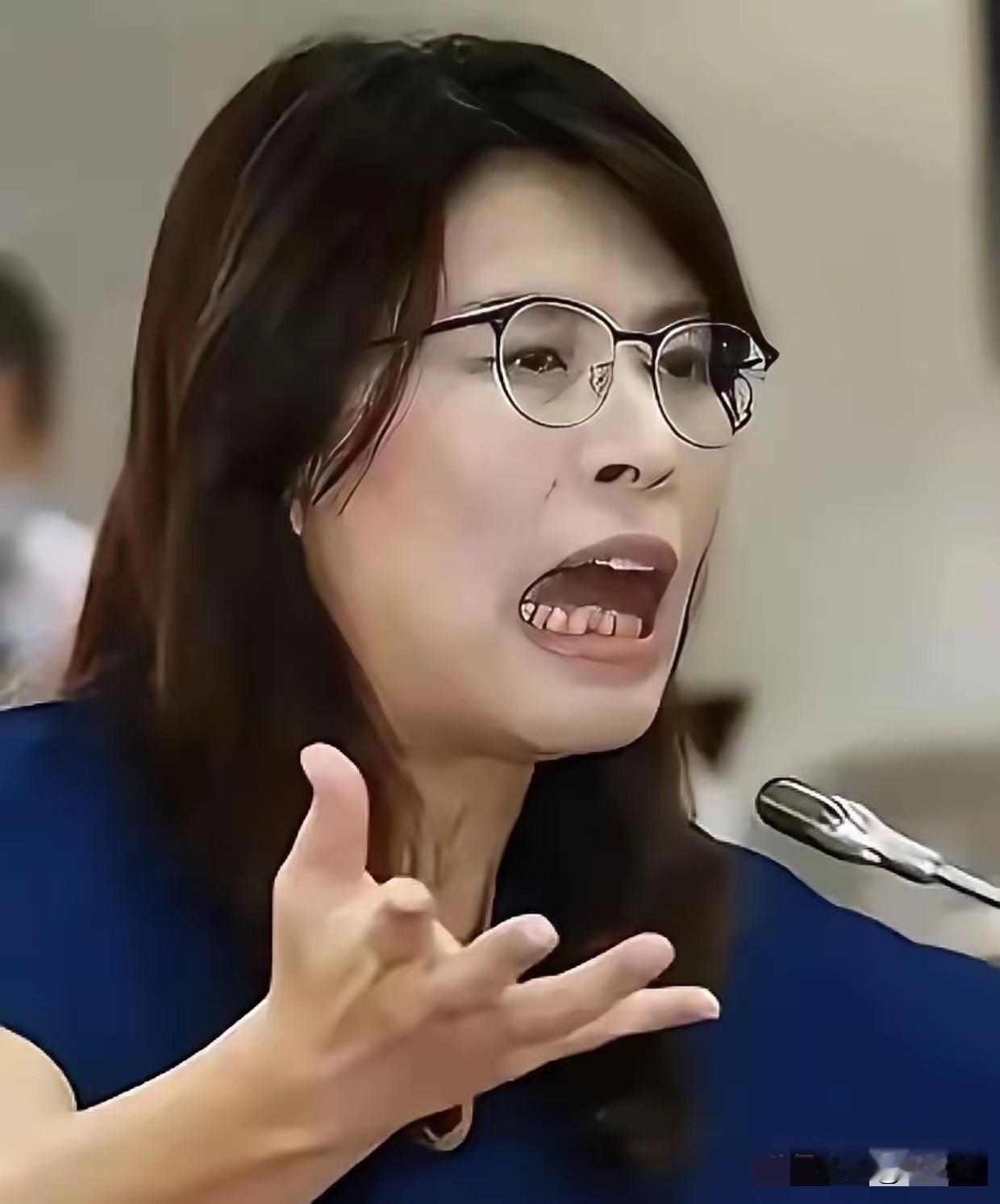 眼下郑丽文和国民党不敢为高安国发声,以后也难以在两岸统一问题上勇敢向前迈出一大步