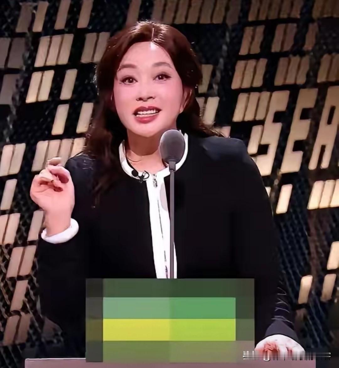 看了播出的脱口秀后，觉得刘晓庆有点可怕，不是说她性格不好，而是她都75岁了，