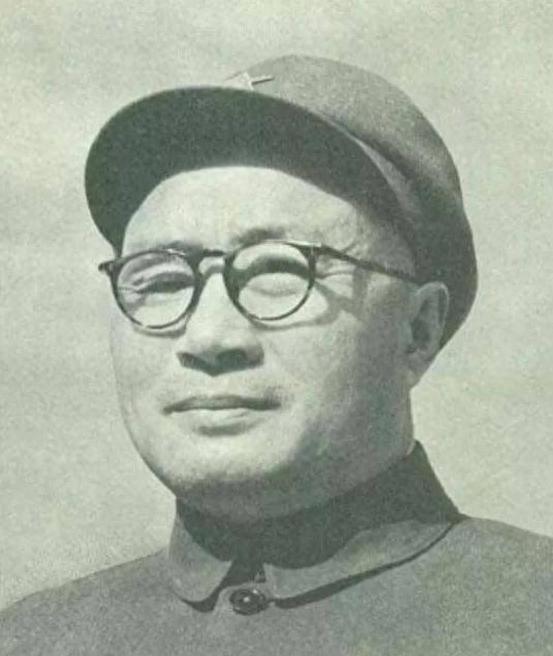 刘伯承在战场上被蒋军连队袭击两次，愤怒追问粟裕为何74师没有被全部歼灭？194