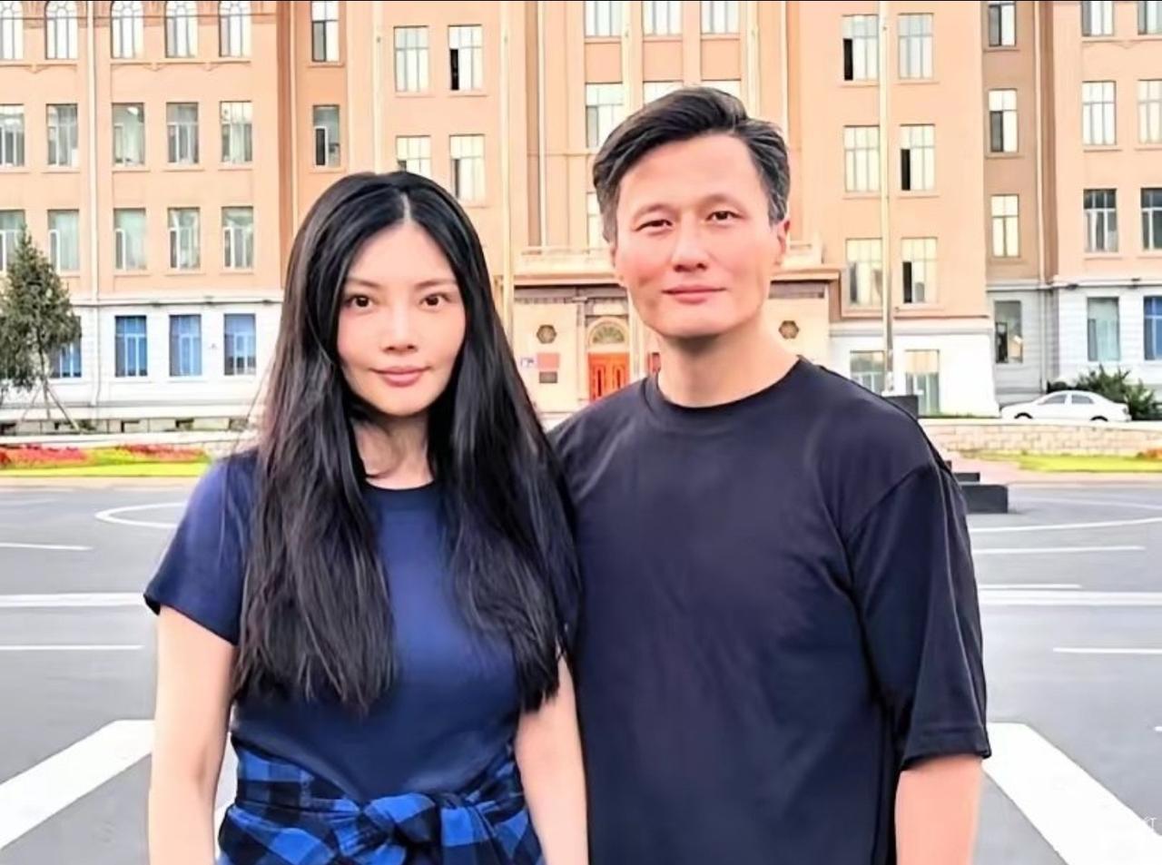 徐冬冬最终确认，在哈尔滨举办婚礼，称这里是生她养她的地方，自己不会忘本。据悉，